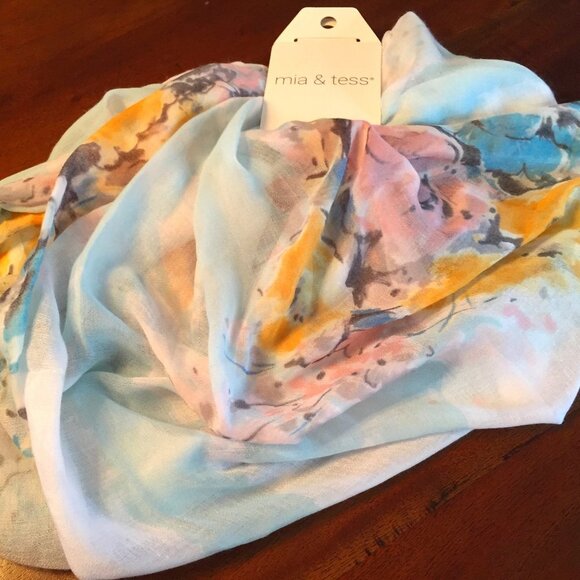 Mia and Tess Accessories - Mia & Tess Mint Floral scarf NWT